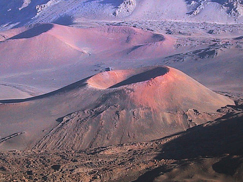 Wüstenlandschaft von Maui Fotos